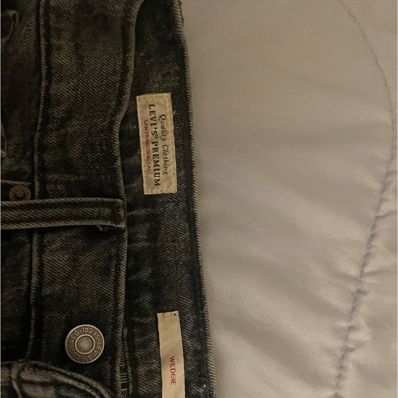 Levi’s black jeans size 25 - Picture 3 of 3